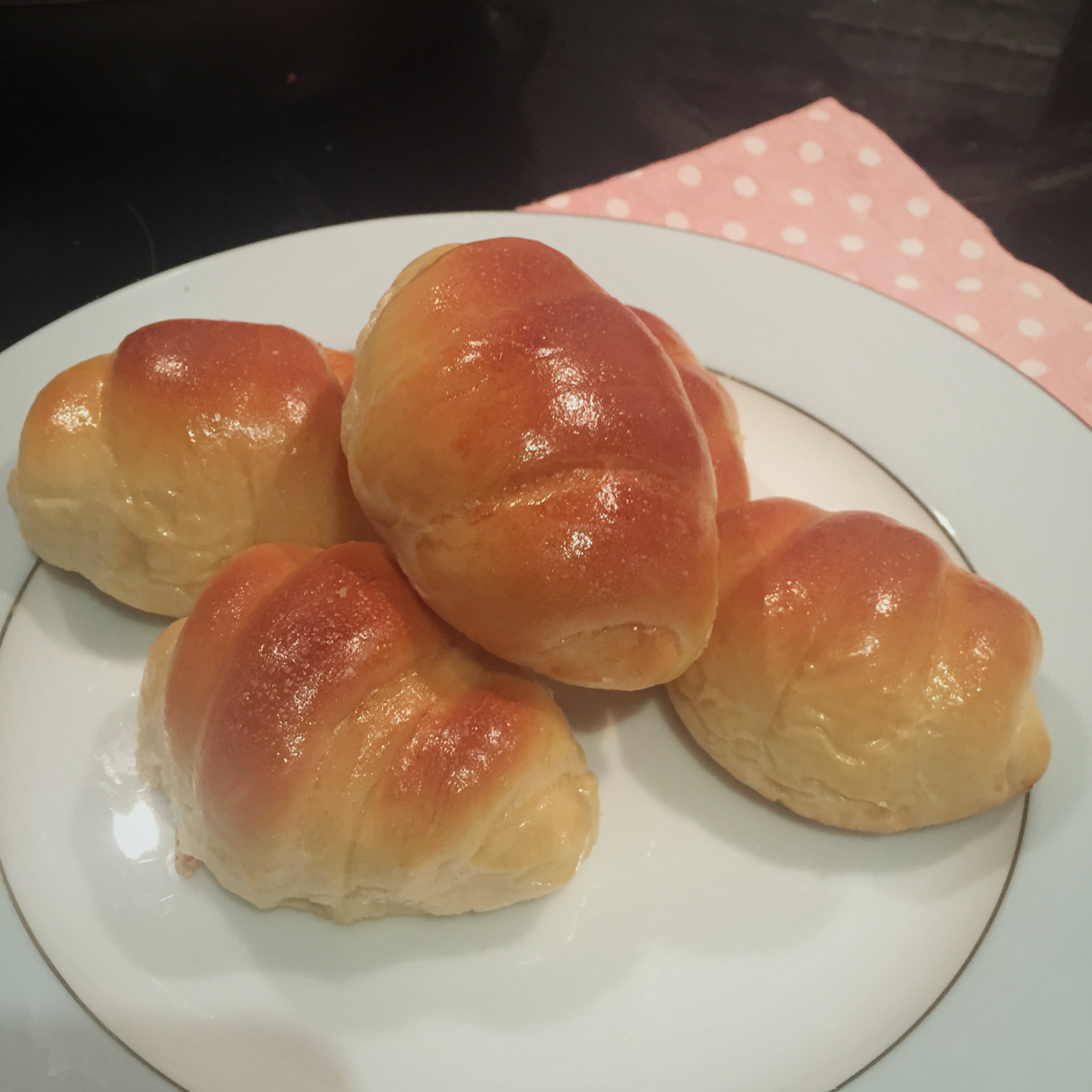 节日里的COMFORT FOOD --- 黄油面包卷