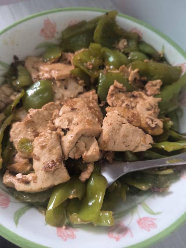 青椒煎豆腐