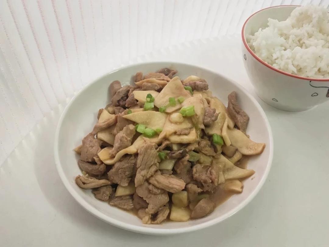 杏鲍菇炒肉片