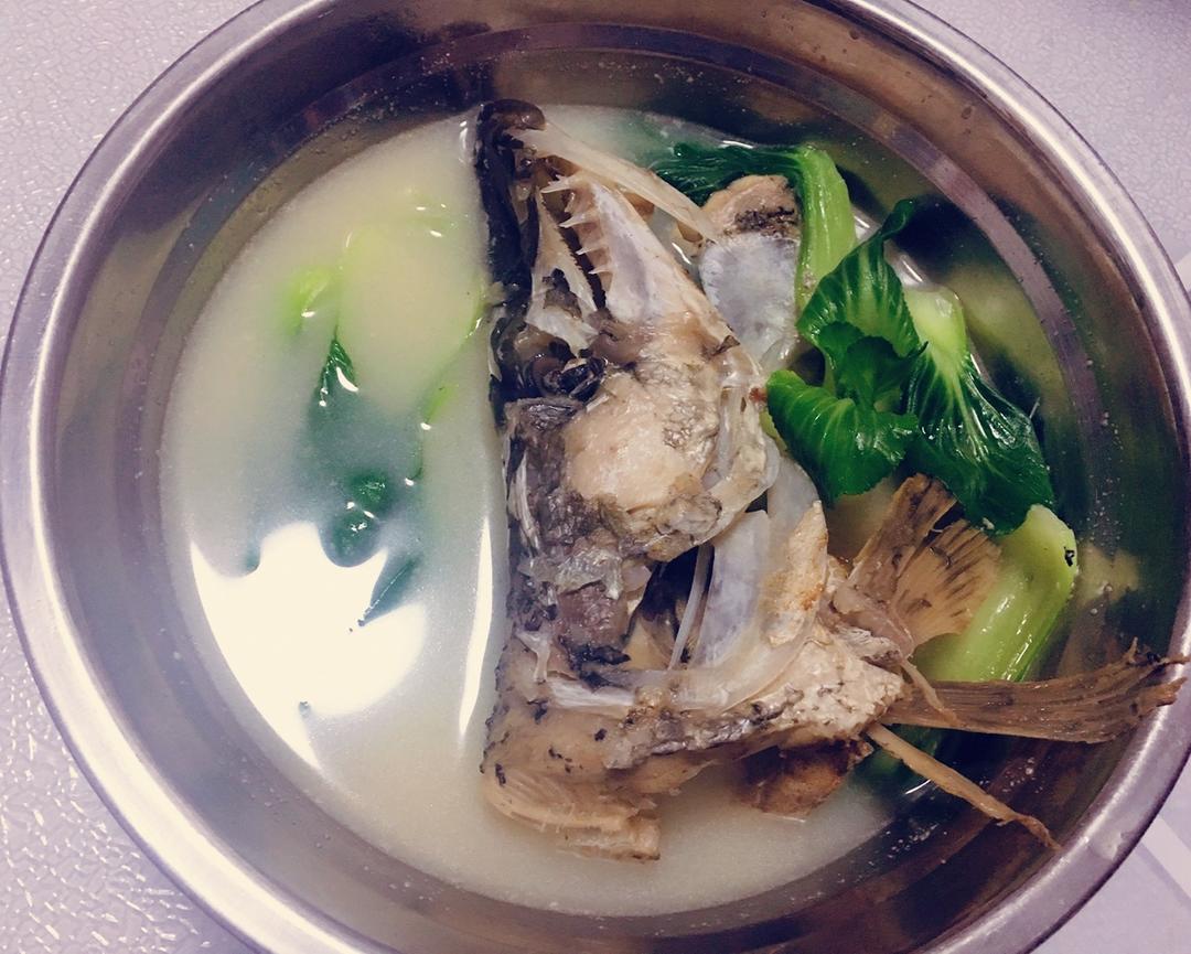 望玥星辰做的流传已久的太白鱼头汤