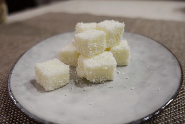 椰子奶糕（附上脆炸鲜奶做法）