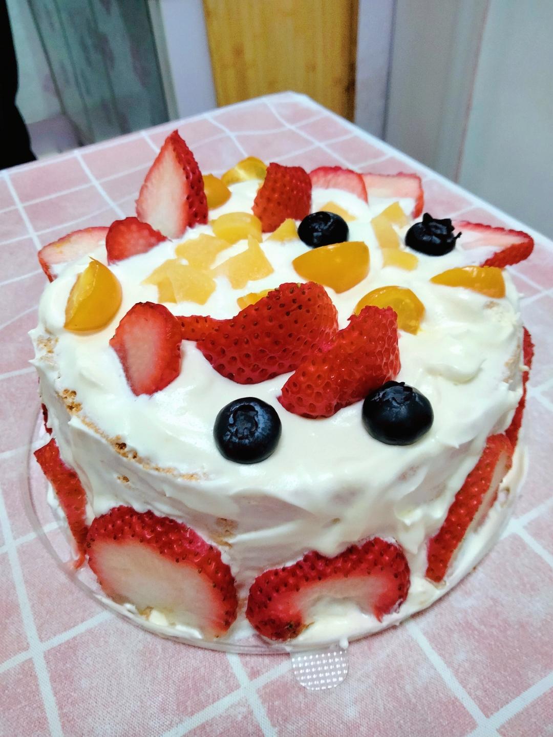 超级简单的味多美同款生日蛋糕（6寸），新手也能高度还原