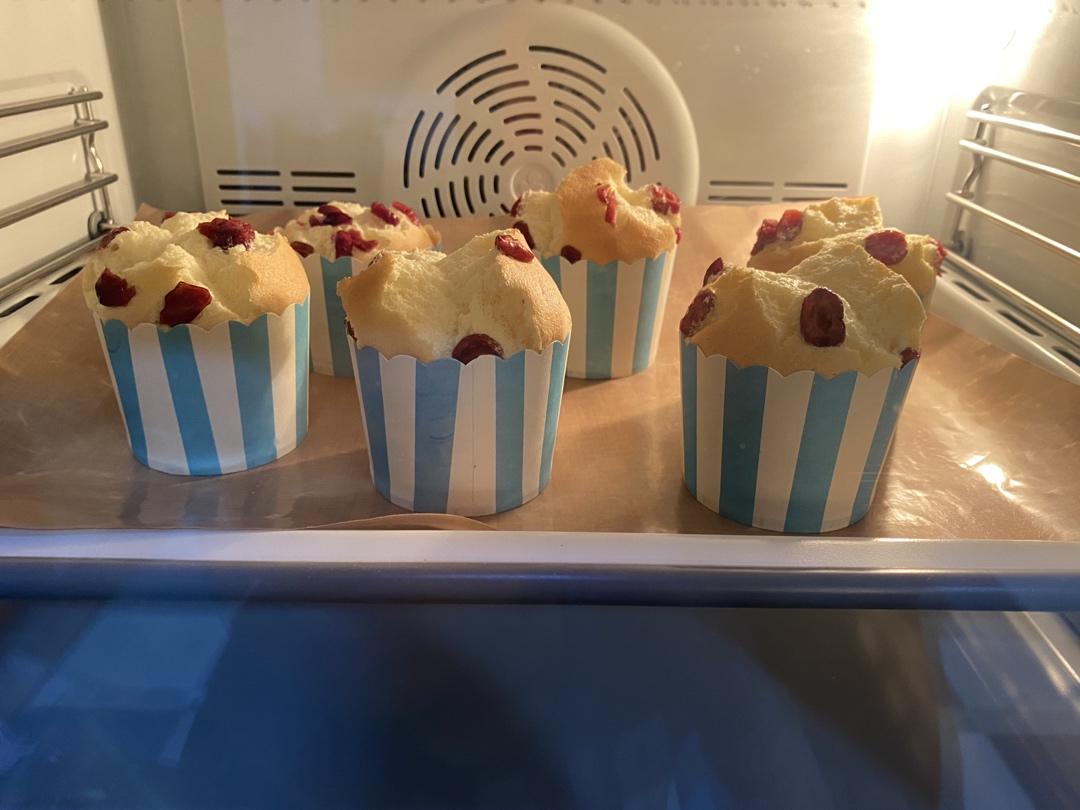 蔓越莓纸杯蛋糕