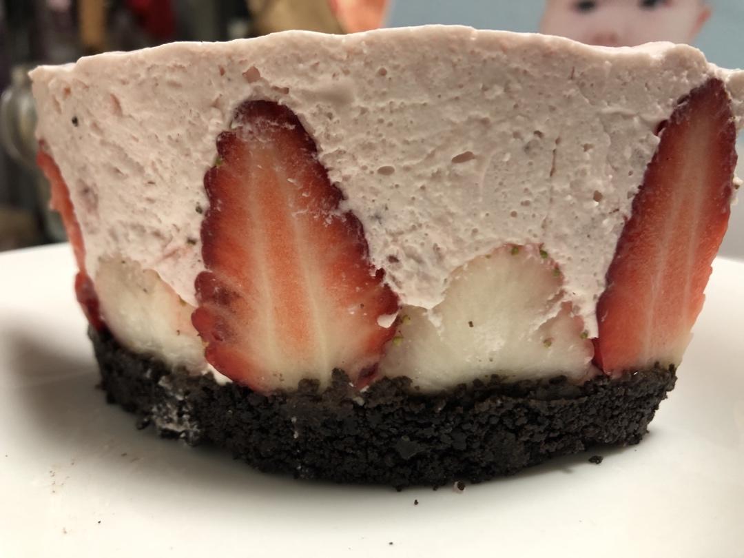 巧克力草莓慕斯蛋糕