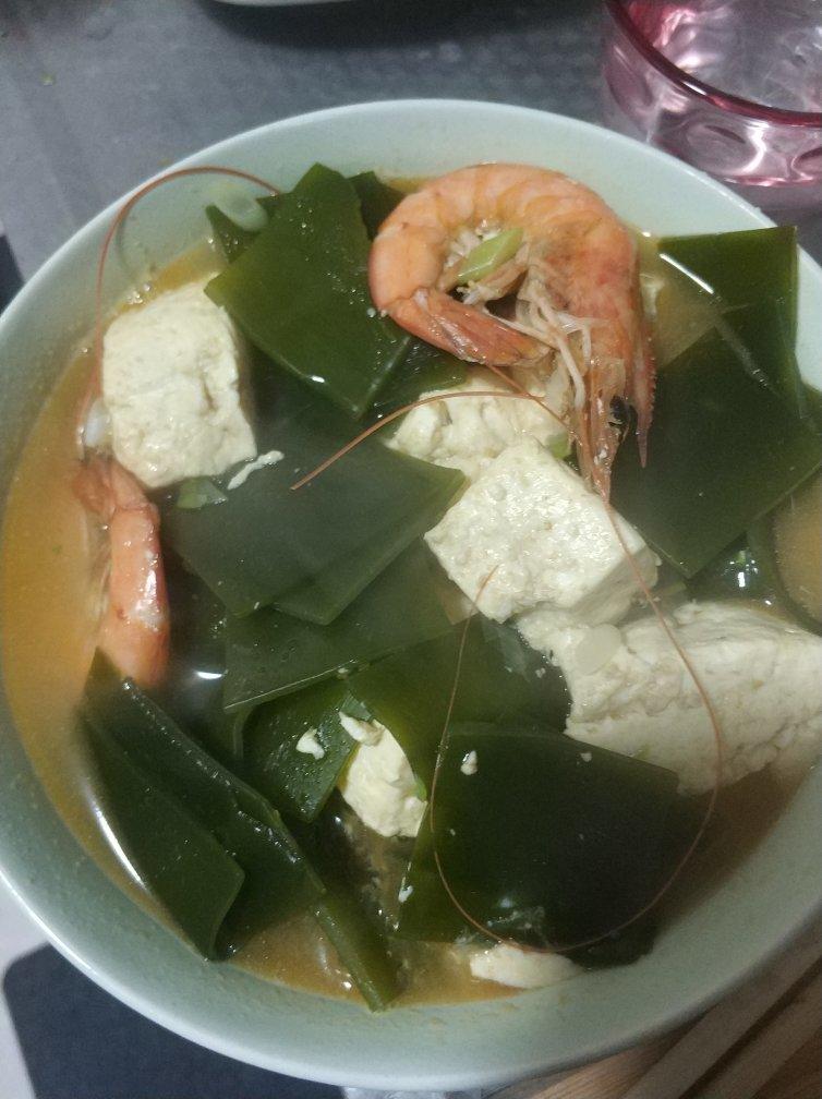 海带豆腐汤