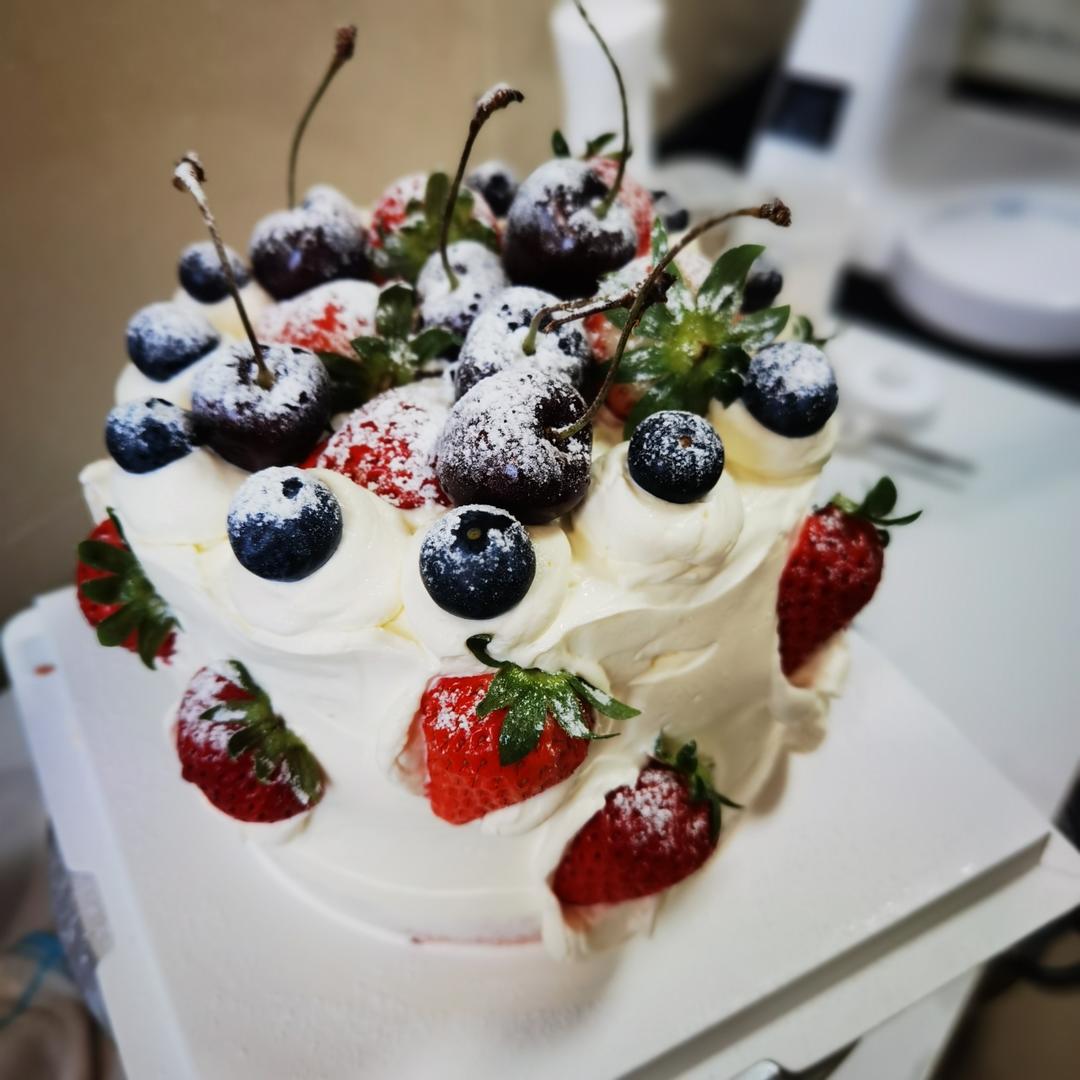 草莓生日奶油蛋糕（八寸）
