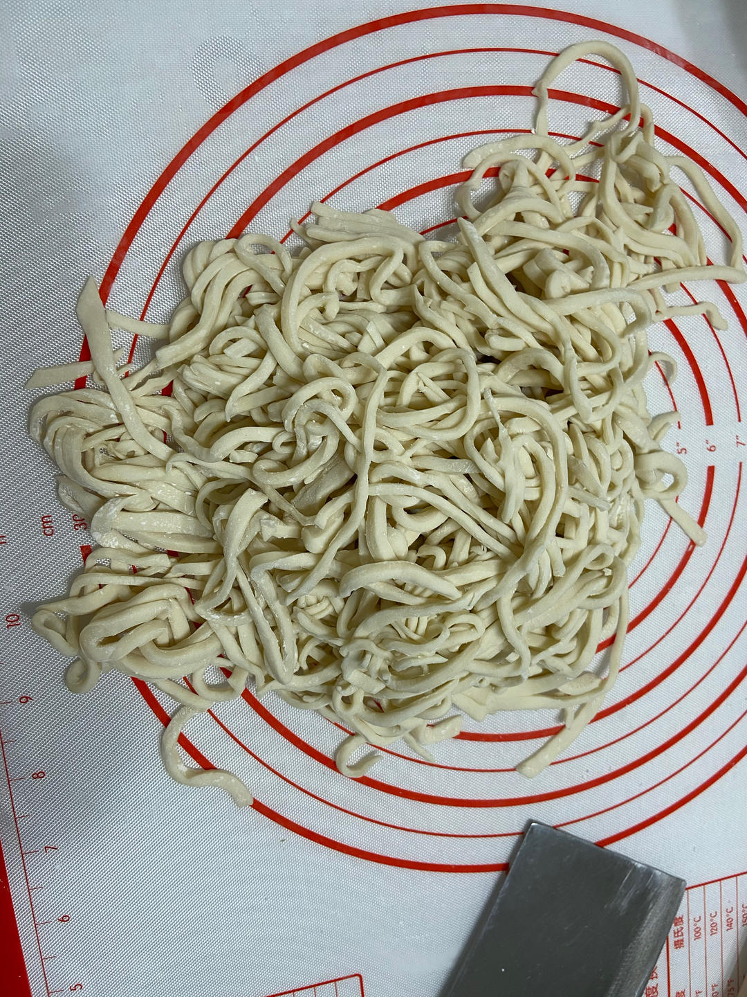手工擀面条（新手必备）