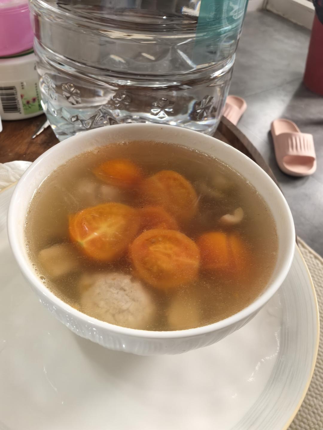 蘑菇肉丸汤