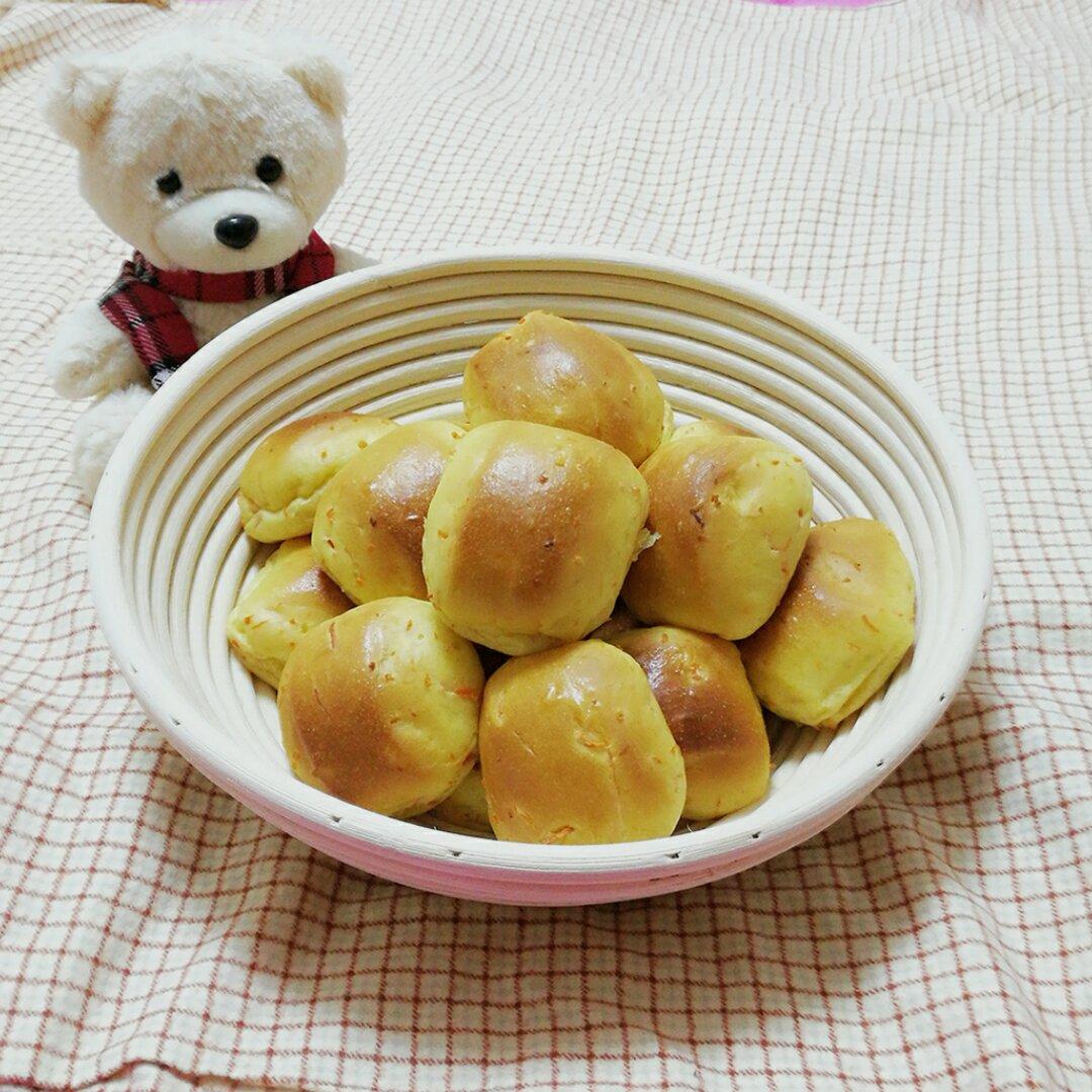 胡萝卜奶油小面包