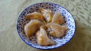 白菜香菇鸡蛋虾皮饺子的做法 步骤6