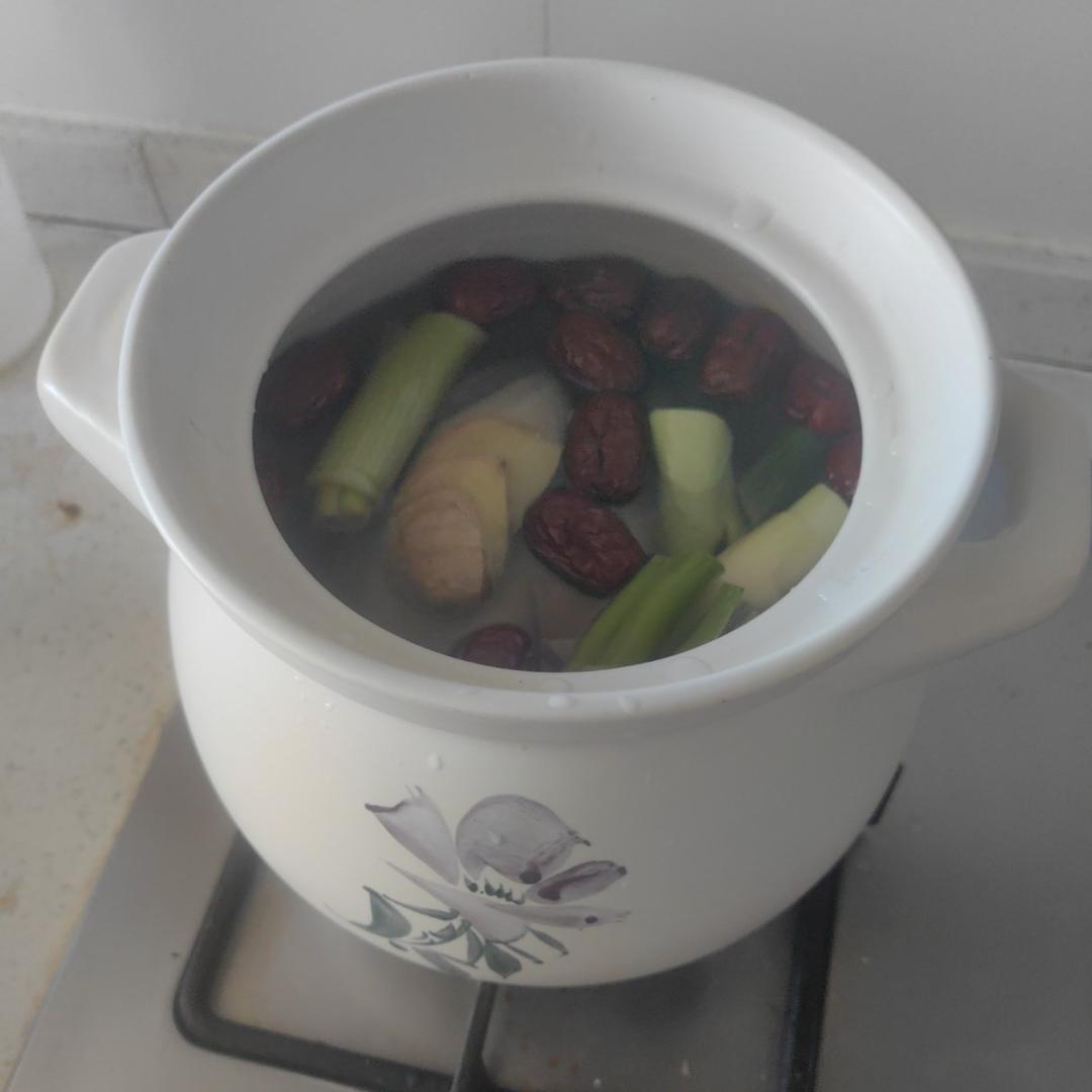 鲜美无敌：清炖鸡汤🐔