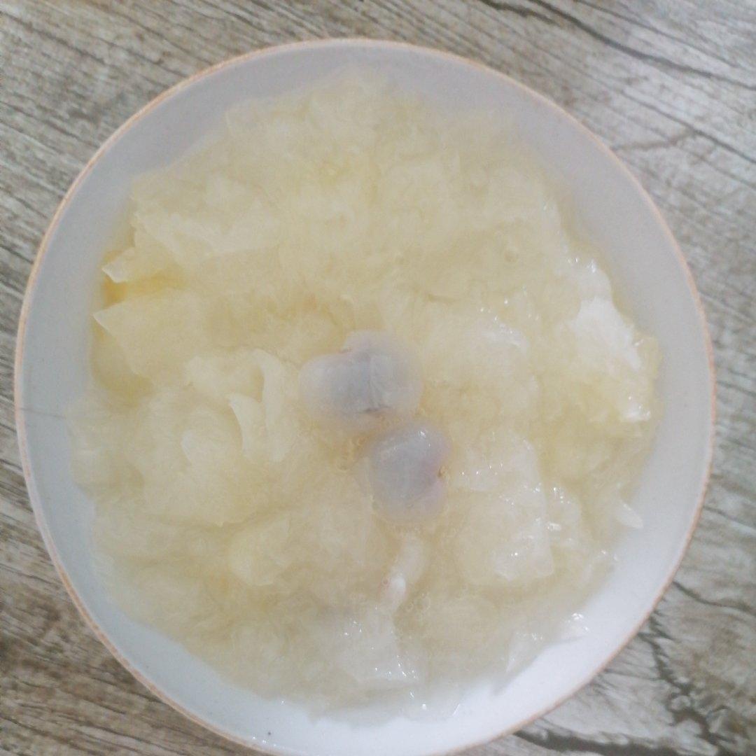 0失败的快速出胶银耳红枣汤（超详细）