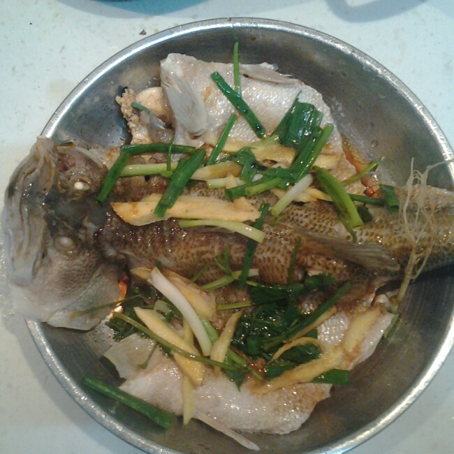 清蒸鲈鱼