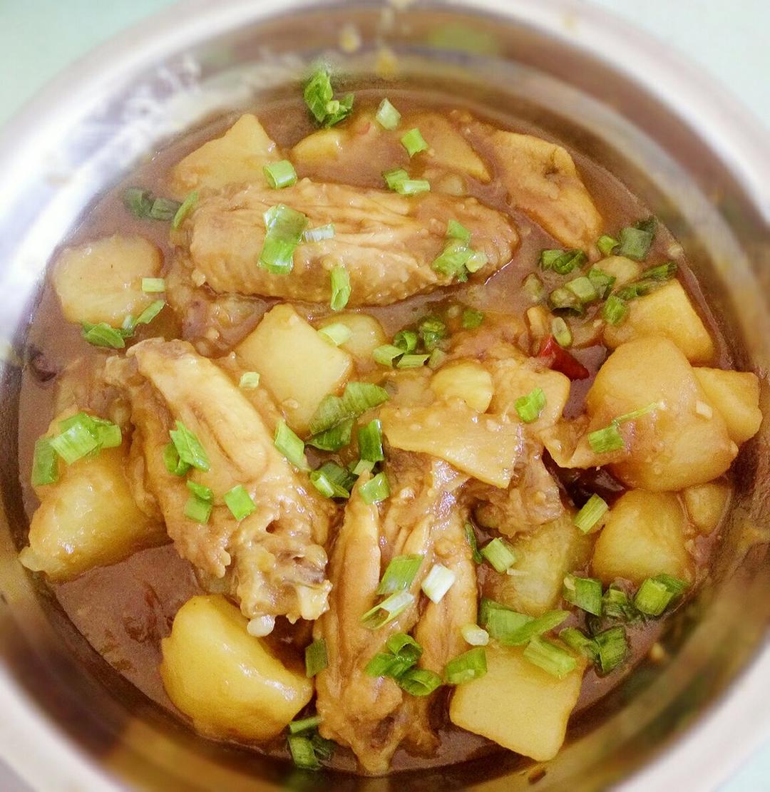 土豆炖鸡翅（快手零失败）