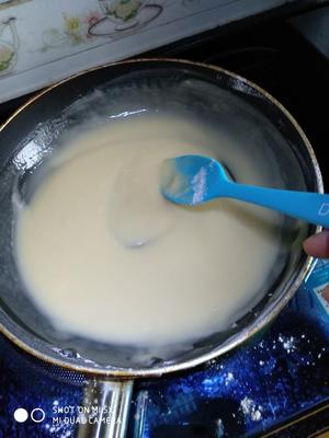 美味的鲜奶海绵蛋糕（8寸蛋糕）的做法 步骤5