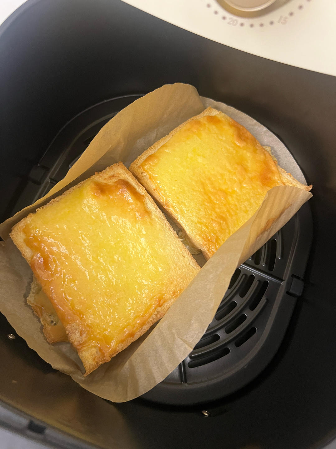 零失败快手岩烧乳酪(熔岩吐司)十分钟网红早餐，好吃哭