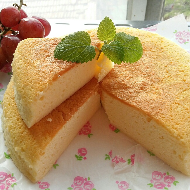 小小一株薄荷草做的酸奶蛋糕