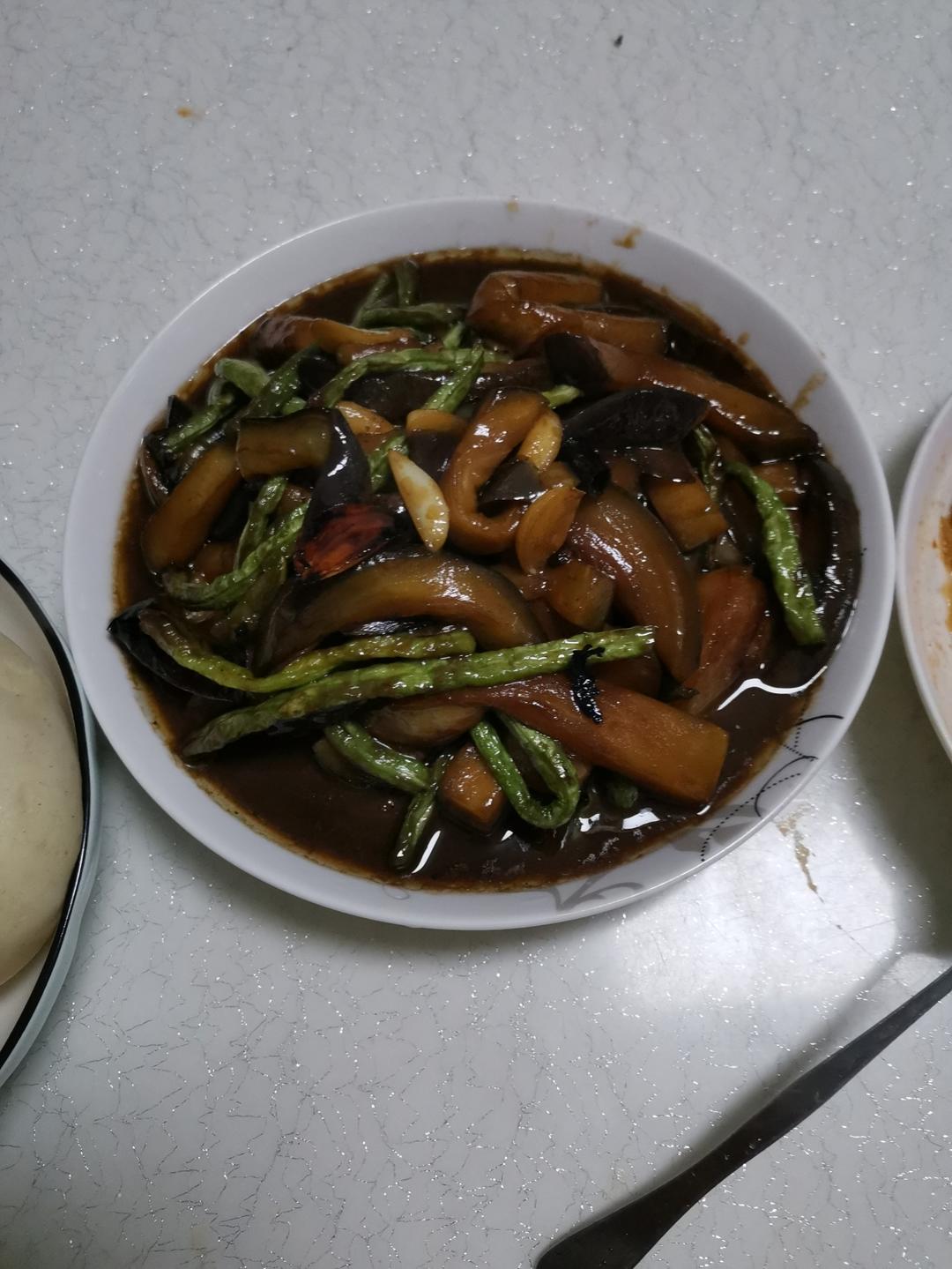 美味可口的豆角烧茄子！原来饭店都是这样做的