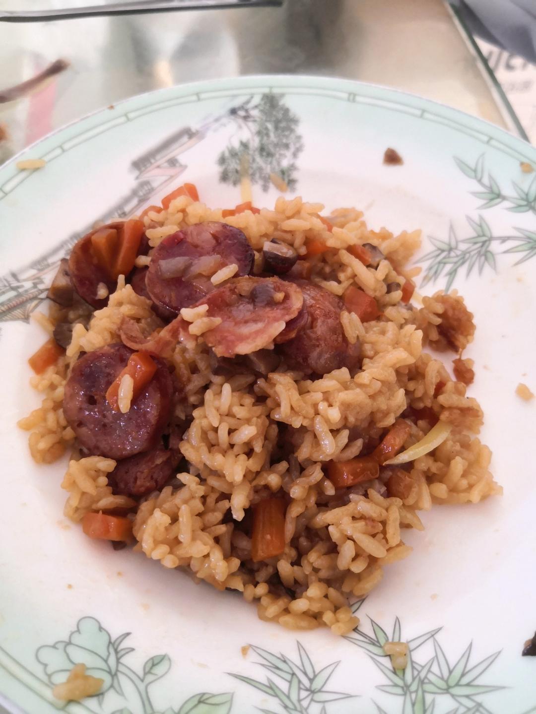 懒人必备～电饭煲腊肠焖饭