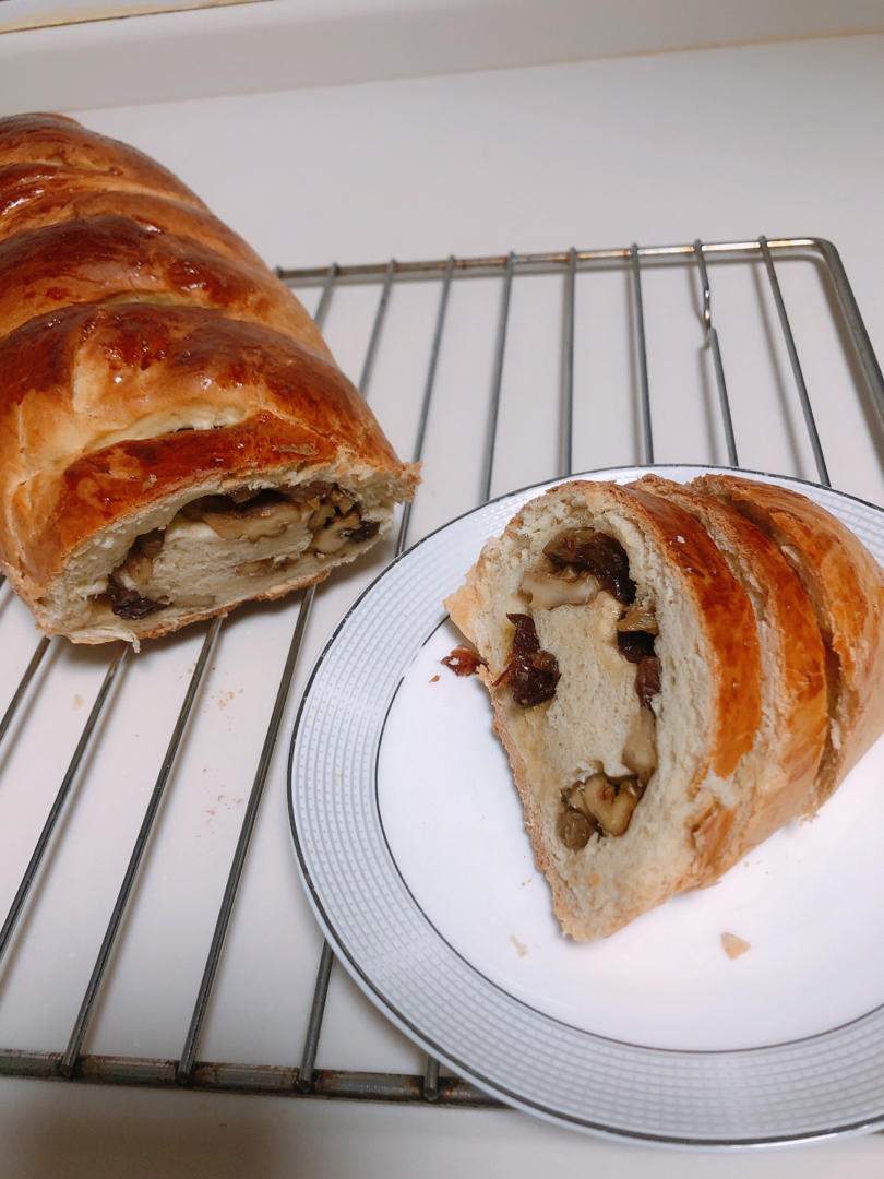 新疆果仁大列巴