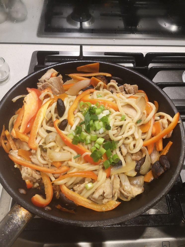 【曼达小馆】居酒屋系列：猪肉炒乌冬与烧酒