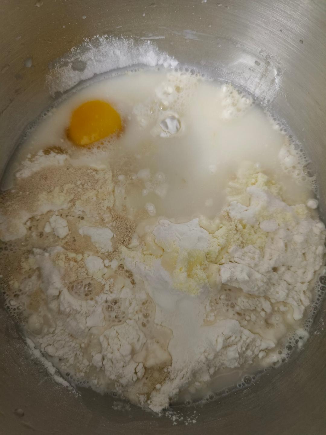 纯奶手撕吐司的做法 步骤1