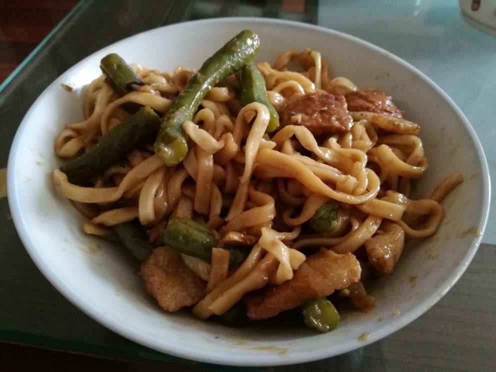 豆角焖面