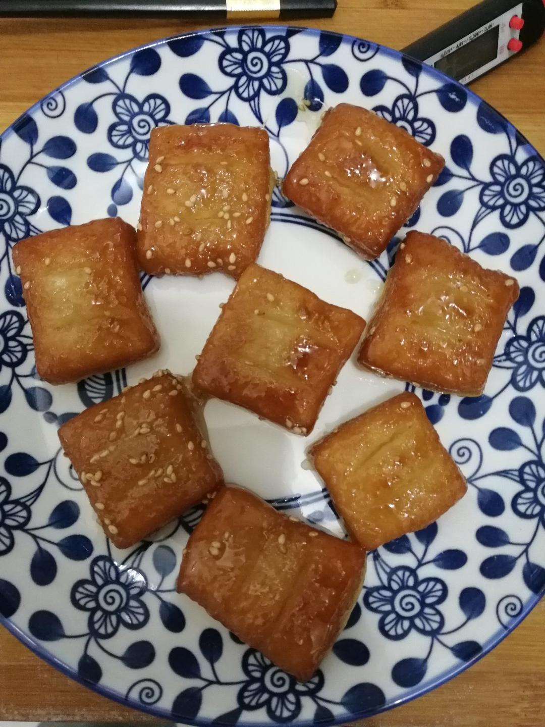 蜜三刀-味道香甜绵软，芝麻香味浓厚