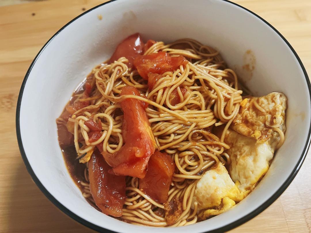 鸡蛋酱面