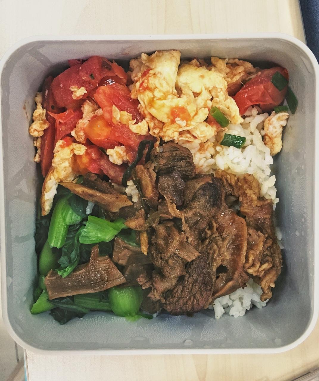 dengdengdengdeng做的自制便当