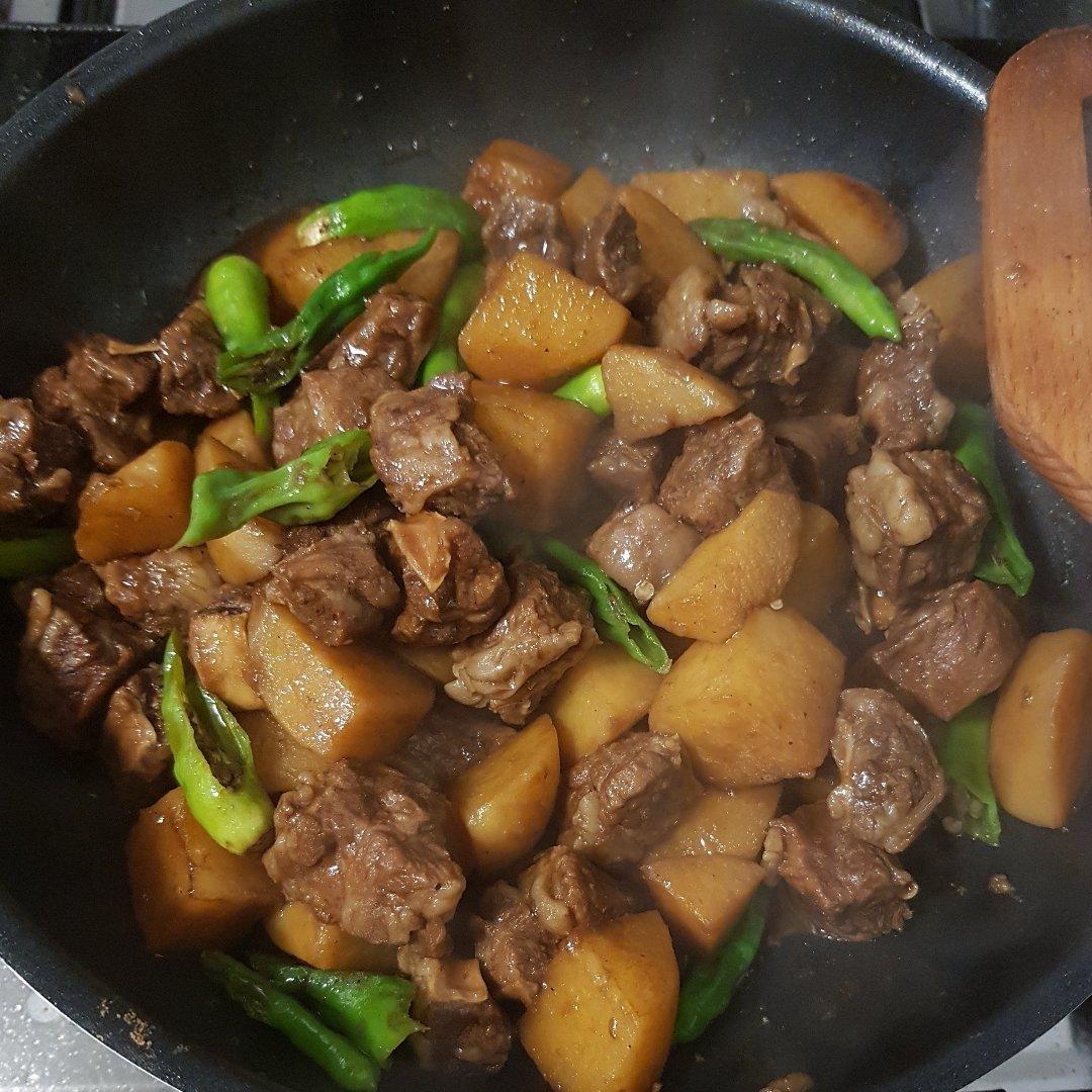 堂妈的土豆炖牛腩
