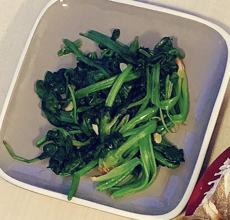 蒜蓉炒菠菜