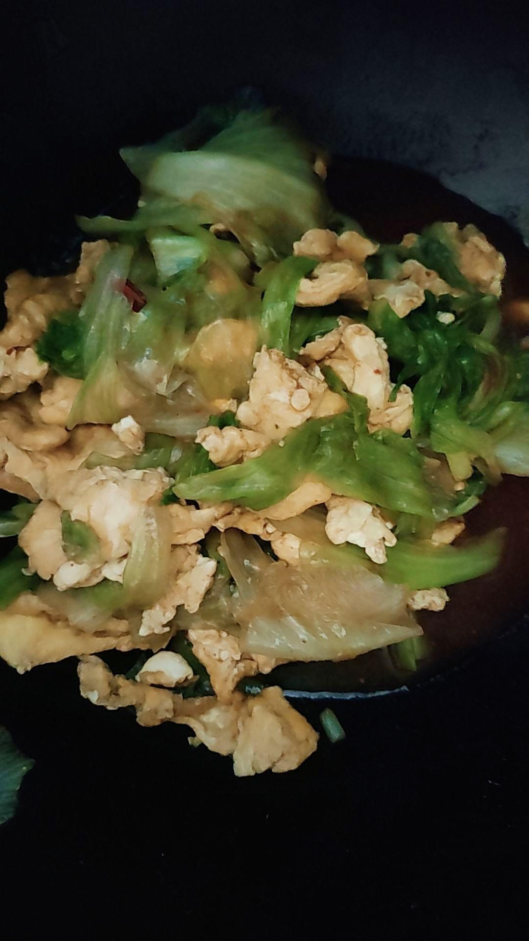 西生菜炒鸡蛋
