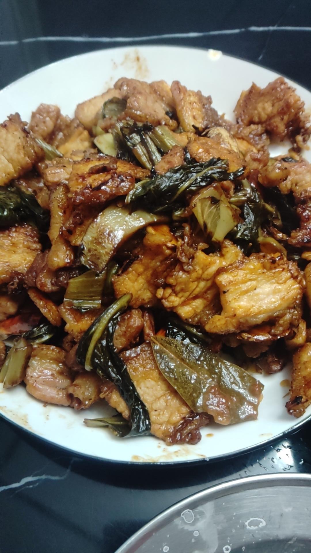 酸菜炒五花肉
