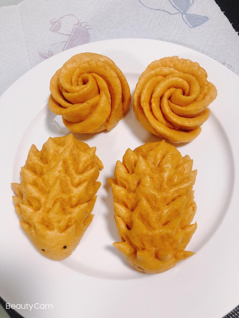 可以给宝宝当辅食的单纯版南瓜馒头，含玫瑰花、刺猬、南瓜造型馒头做法