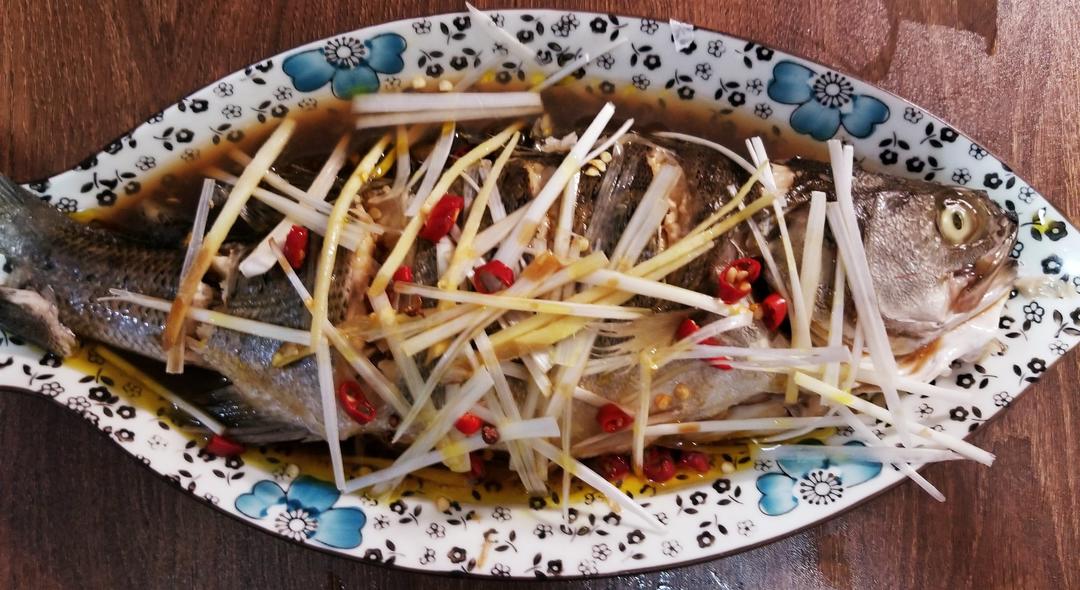 清蒸鲈鱼