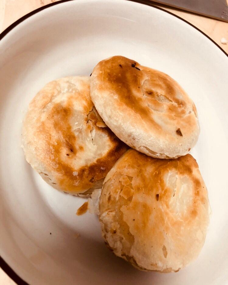 小华29做的油酥葱油饼