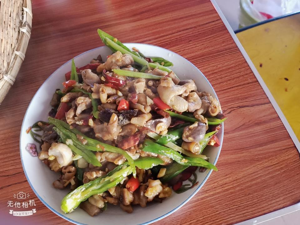 爆炒鸭肠