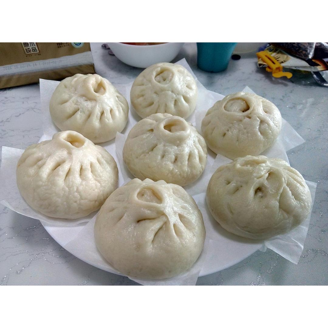 肉包子,杠杠的