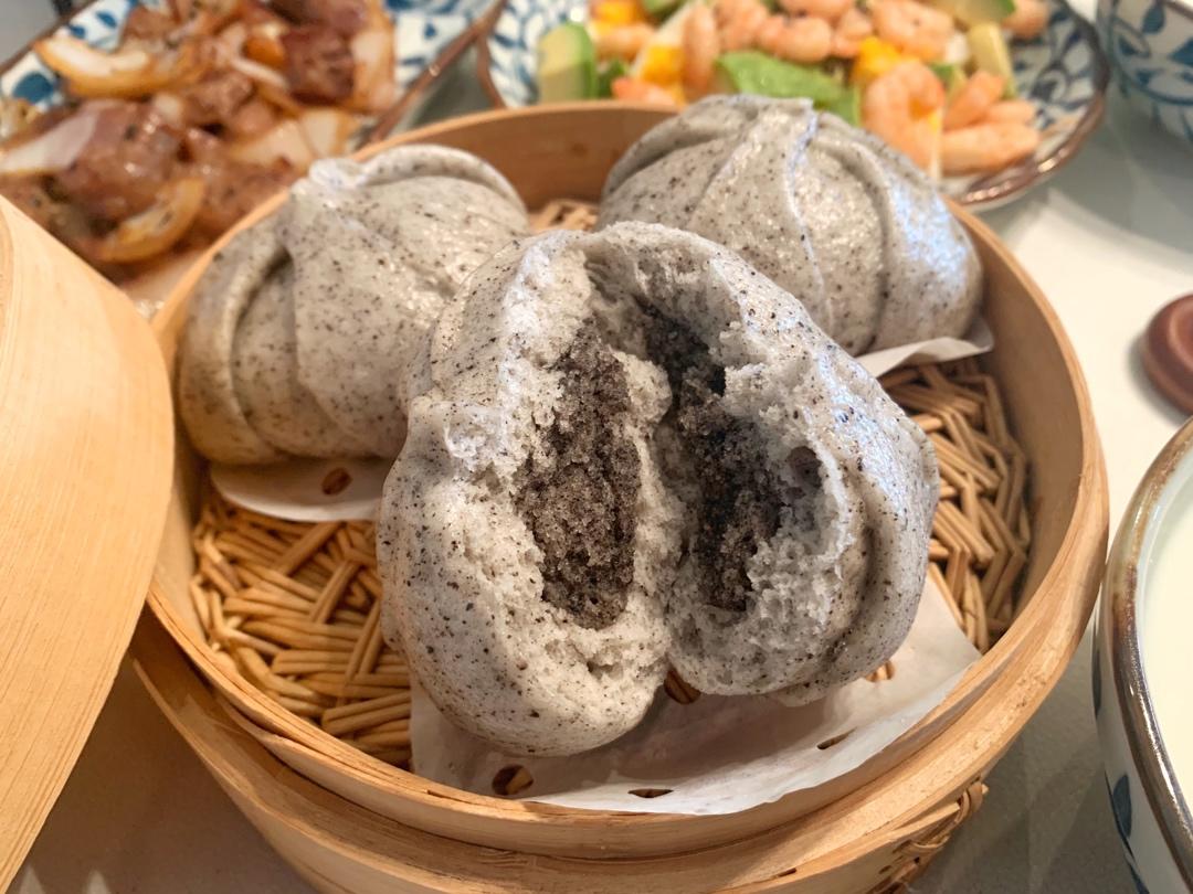 白米饭25做的黑芝麻花瓣包馒头