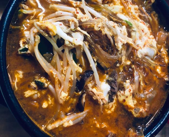 暖胃醒酒韩国辣牛肉汤的做法