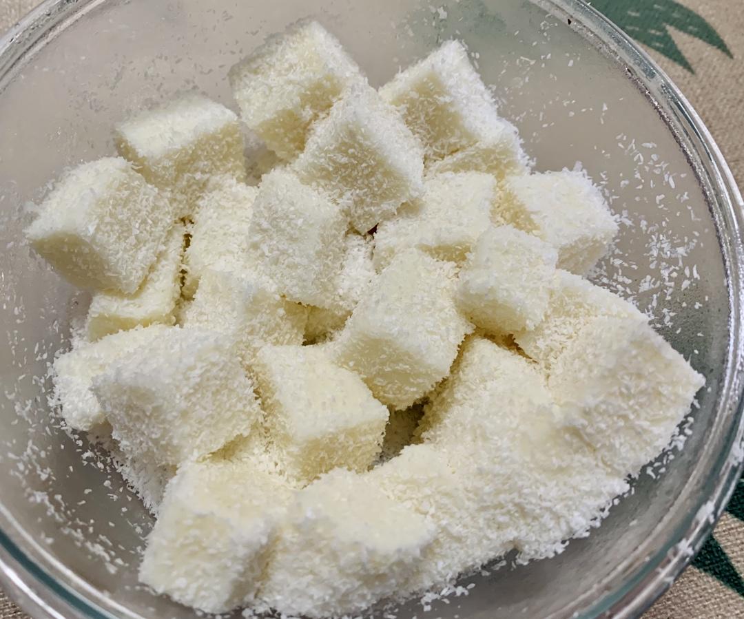 （只需4种材料)牛奶小方