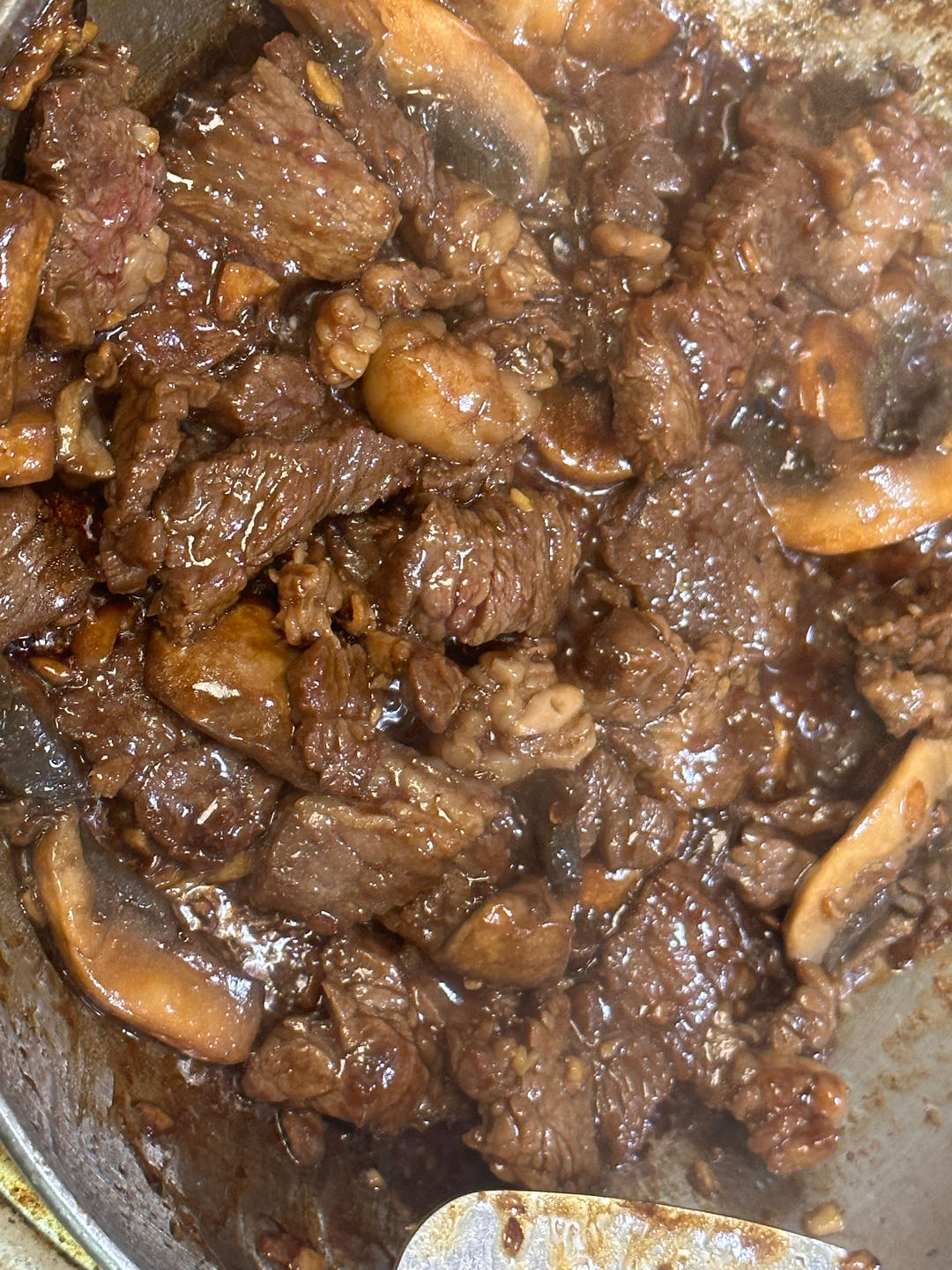 🤤香味浓郁：蒜香口蘑牛肉粒