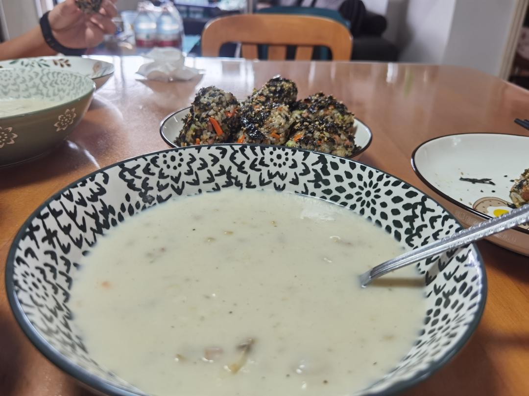 奶油蘑菇浓汤（小朋友超爱）