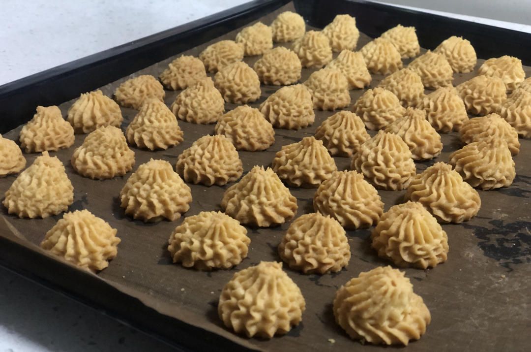 一抿即化酥到掉渣的珍妮曲奇云顶小花/烘焙视频饼干篇1