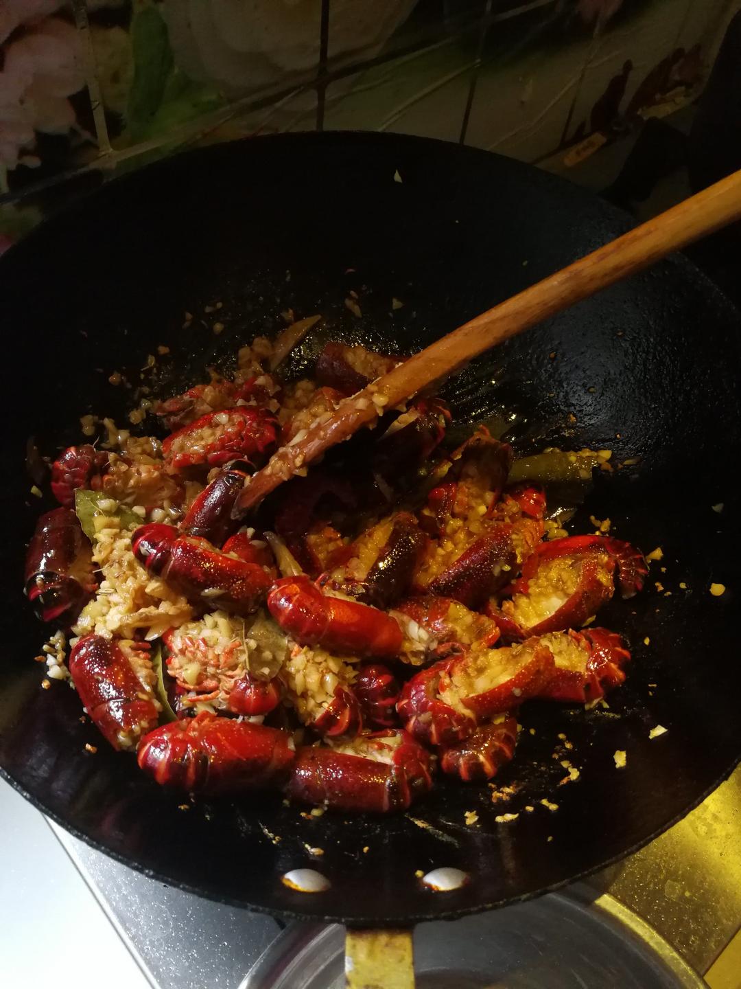 麻辣小龙虾
