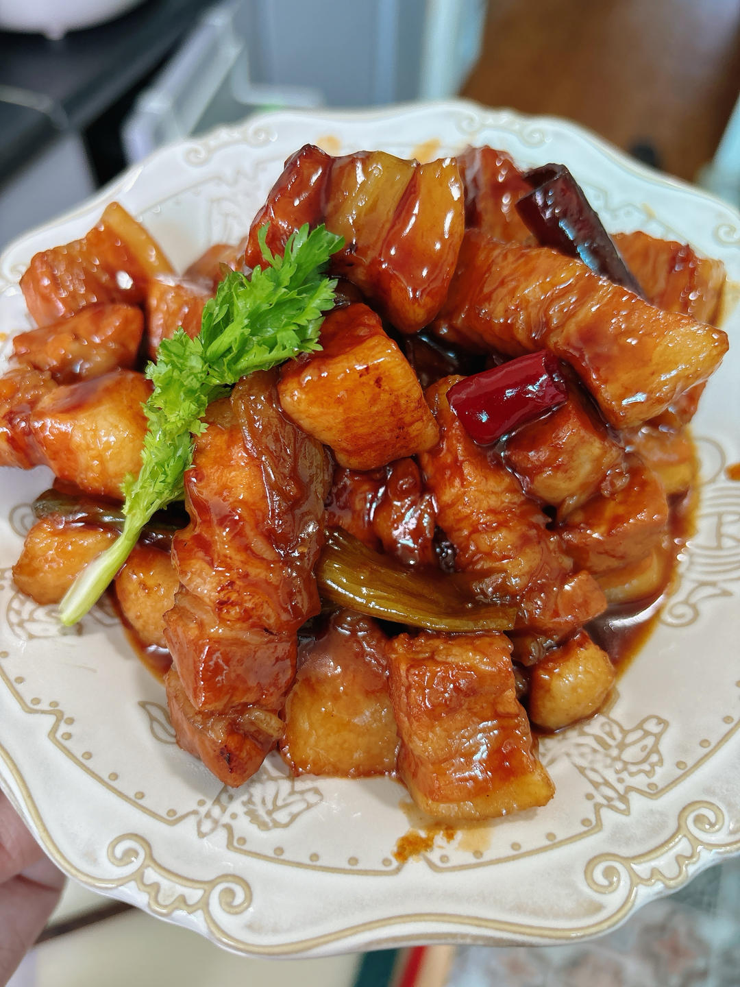 家常版的红烧肉（一点都不腻，软，糯)