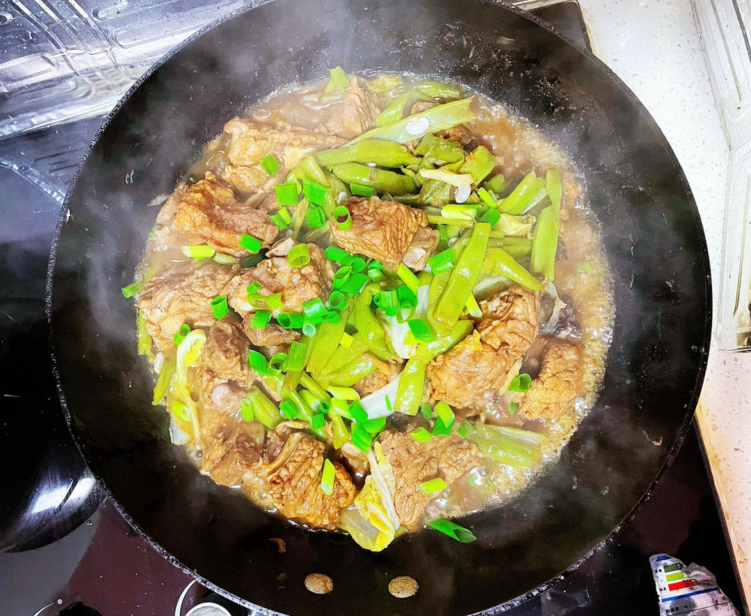 硬菜代表--排骨炖豆角土豆（豆角焖面胚子）