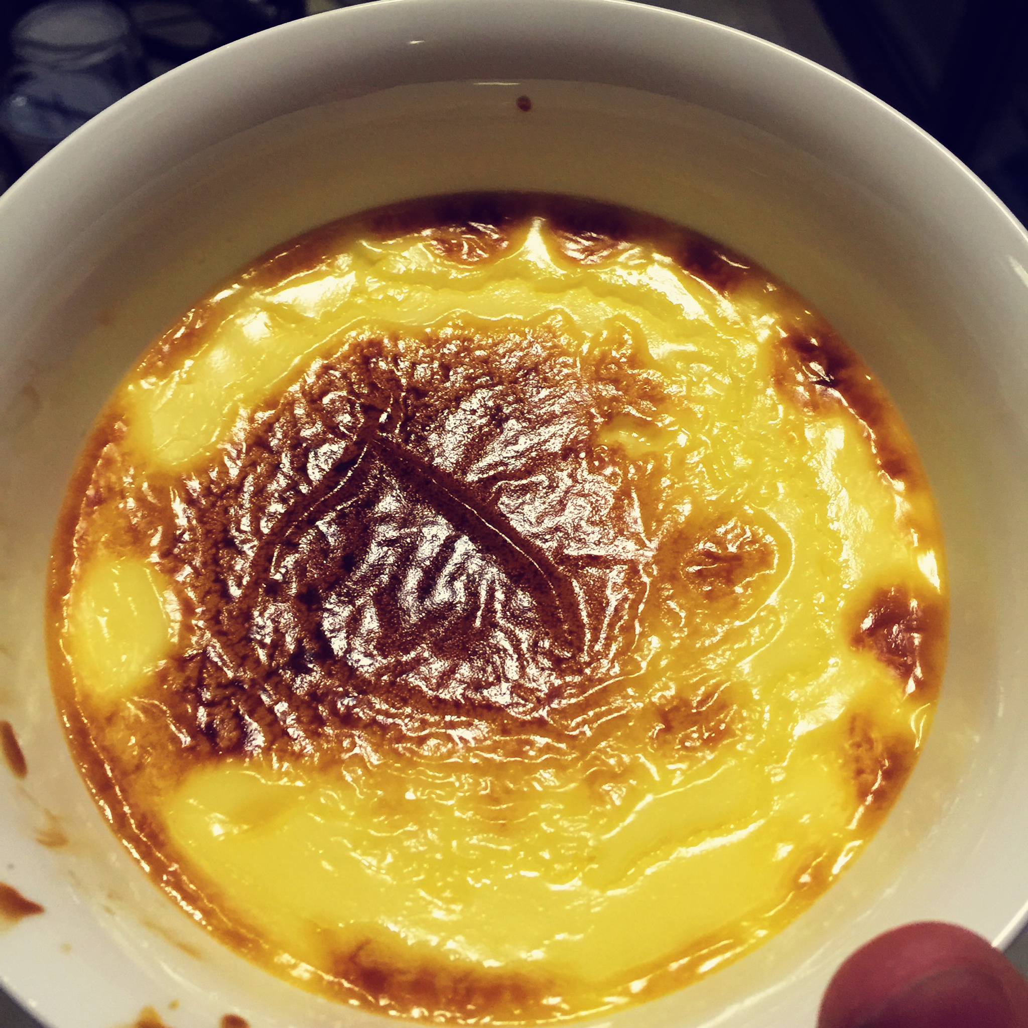 supermashroom做的crèmebrulée法式烤布雷焦糖布丁