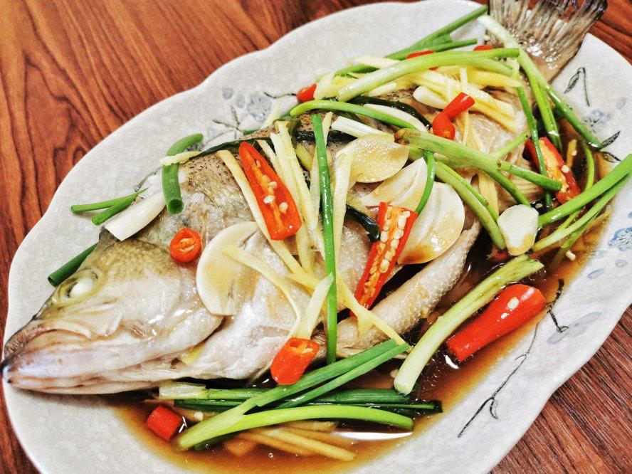 清蒸鲈鱼